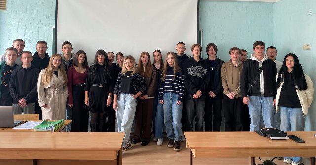 Фото на згадку про захист індивідуальних науково-дослідних завдань з курсу «Метеорологія і кліматологія»
